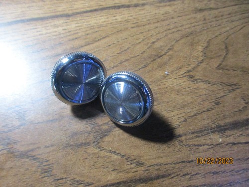 NOS FORD RADIO EQAZ-18817-B MUSTANG  TORINO FALCON  ORIGINAL FOMOCO  am fm 406 - Picture 1 of 5