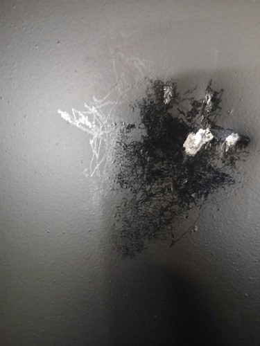 Two Dimentional All Metal Eiffel Tower Picture Decor - Picture 15 of 16