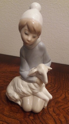 Lladro Figurine Shepherd Boy with Lamb - 4676 - Retired 1970-2002 - Picture 3 of 5