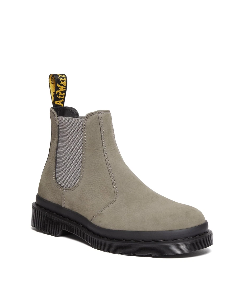 Doc martens hotsell big feet