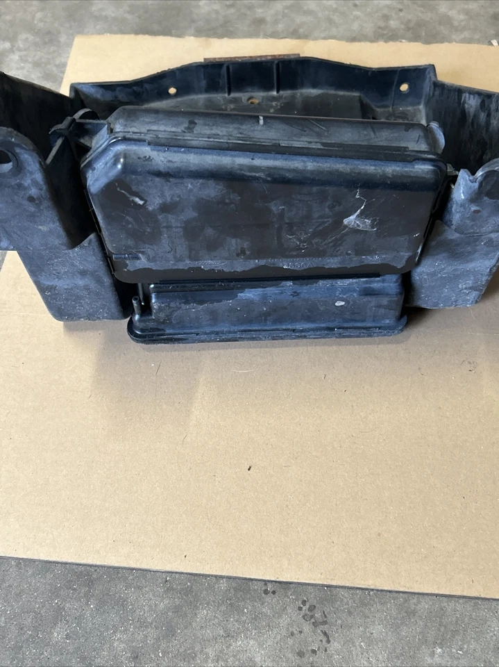 97 98 99 00 01 02 03 Ford Expedition F150 Batería Caja Base Bandeja 4.6 5.4 Foto 4 de 4