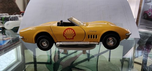 Vintage Shell Promo Car 1969 Corvette Stingray - Picture 2 of 4