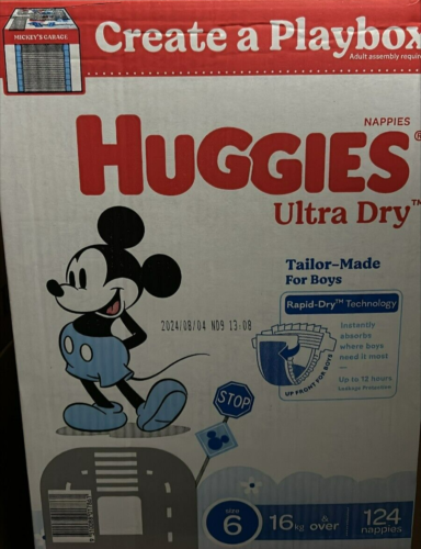 Huggies Dry Nappies Boys Ultra Size 6 Junior 124 Disposable Diapers 16kg+ - Picture 2 of 2
