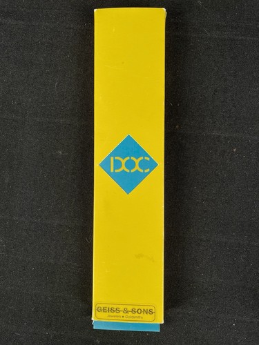 ••Vintage 80’s DOC Cork Watch Made In Switzerland - New In Box - Swatch Era - Picture 4 of 10