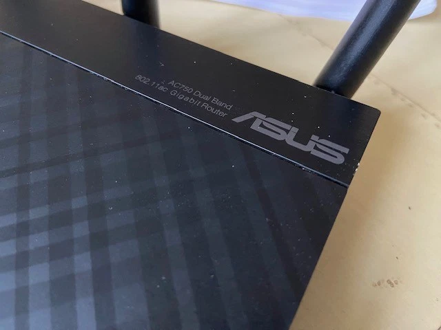 Routeur Asus RT-AC750GF WI-FI AC750 double bande (2,4 GHz/5 GHz) - Photo 3/4
