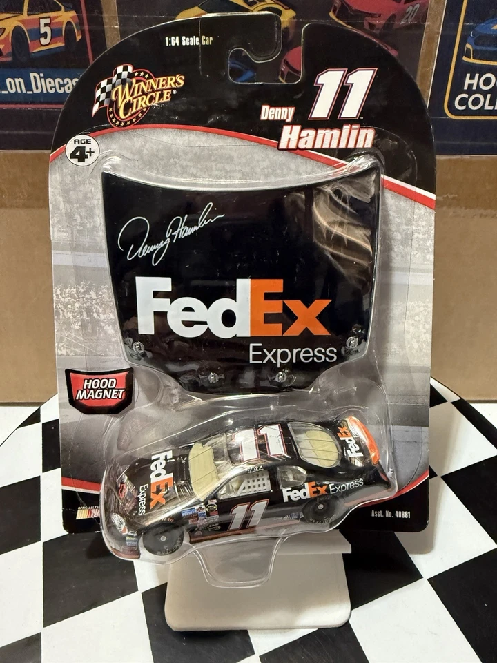 DENNY HAMLIN #11 FEDEX EXPRESS 2006 1/64 DIECAST CÍRCULO DE GANADOR CON IMÁN DE CAPÓ Foto 2 de 4