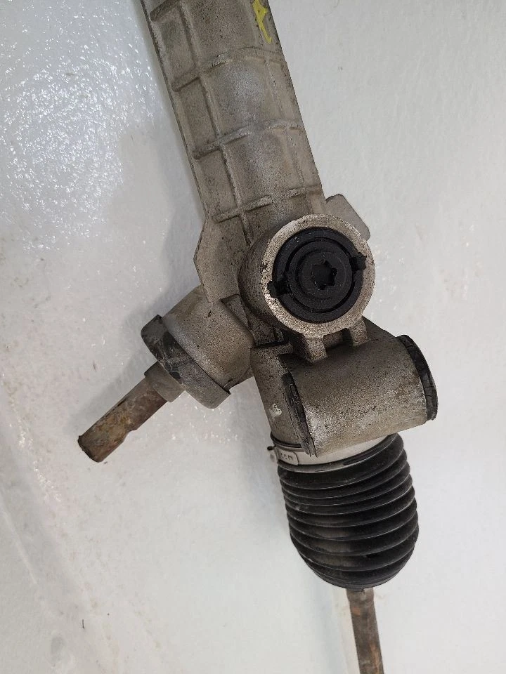 2004 - 2008 CHEVROLET MALIBU Steering Rack Power Rack And Pinion Classic Style - Image 3 of 4