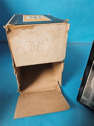 EKC EASTMAN KODAK BROWNIE JUNIOR SIX-16 BOX CAMERA ART DECO W/ ORIGINAL BOX RARE - Picture 3 of 13