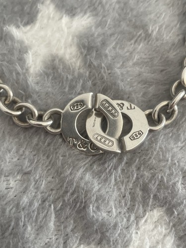 TIFFANY & CO STERLING SILVER INTERLOCKING CIRCLES CLASP CHAIN FULL HALLMARKS - Picture 2 of 8