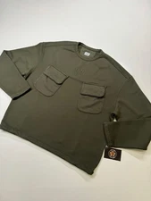 C.P. Company Men's Utility Crew Neck Sweatshirt in  Green - Small.    / 22” P2P