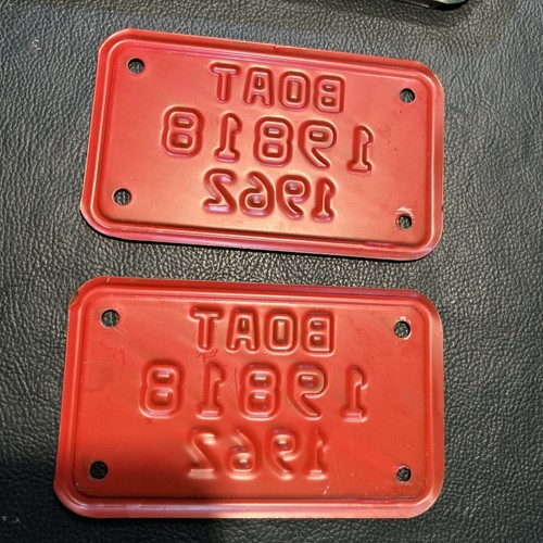 1962 Near Mint Pair Michigan License Plate Boat # 19818 Red Original Paint - Picture 9 of 9