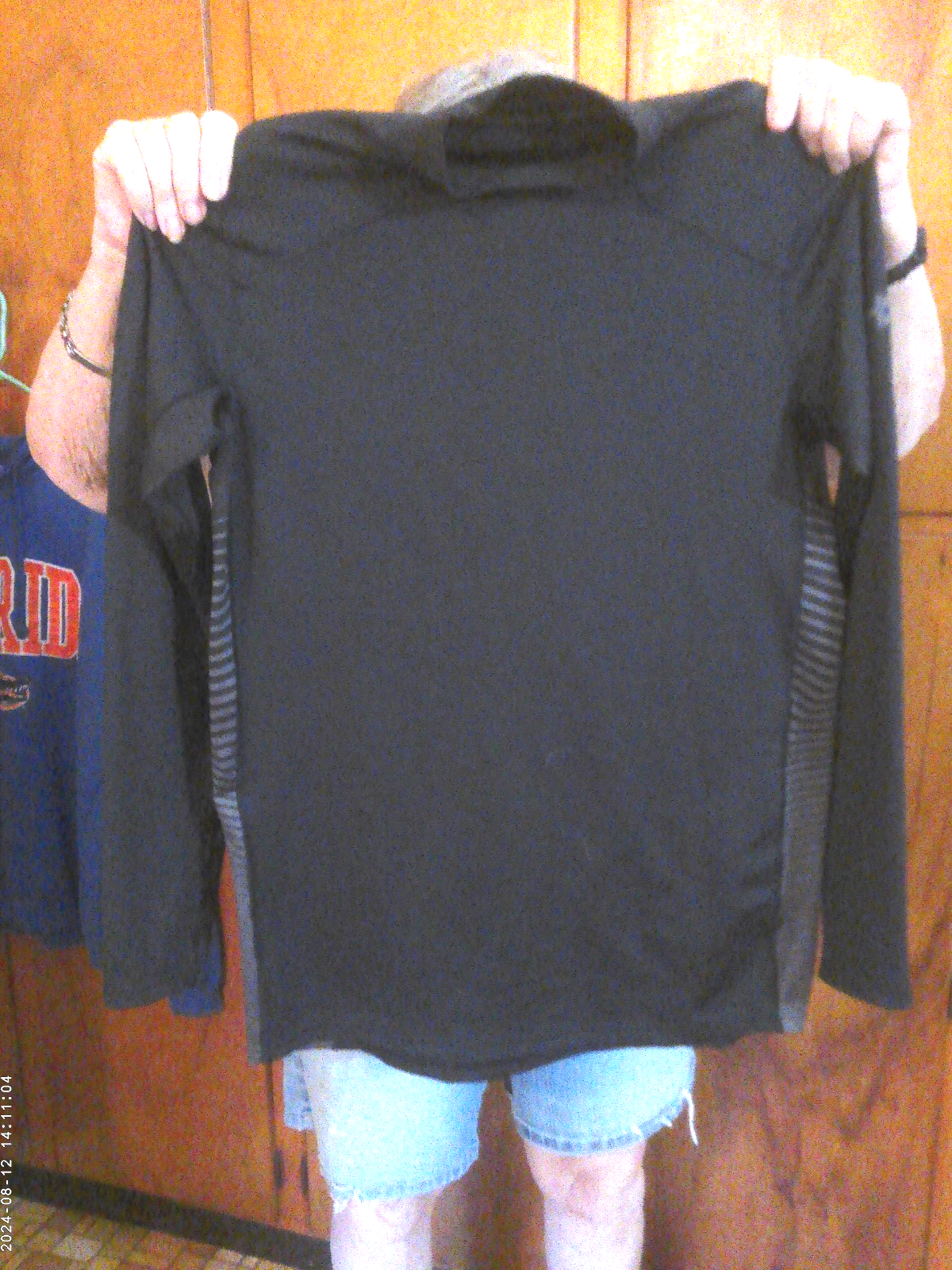 Picture 1 of 26