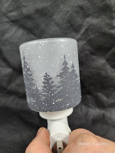 Scentsy Plug In Wax Scent Mini Warmer Forest Scene Snowy Trees Deer Winter - Picture 4 of 20