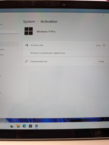 Microsoft Surface Pro Intel Core i5-7300U 2.60GHz 8GB RAM 256GB WIN11PRO *READ* - Picture 3 of 4