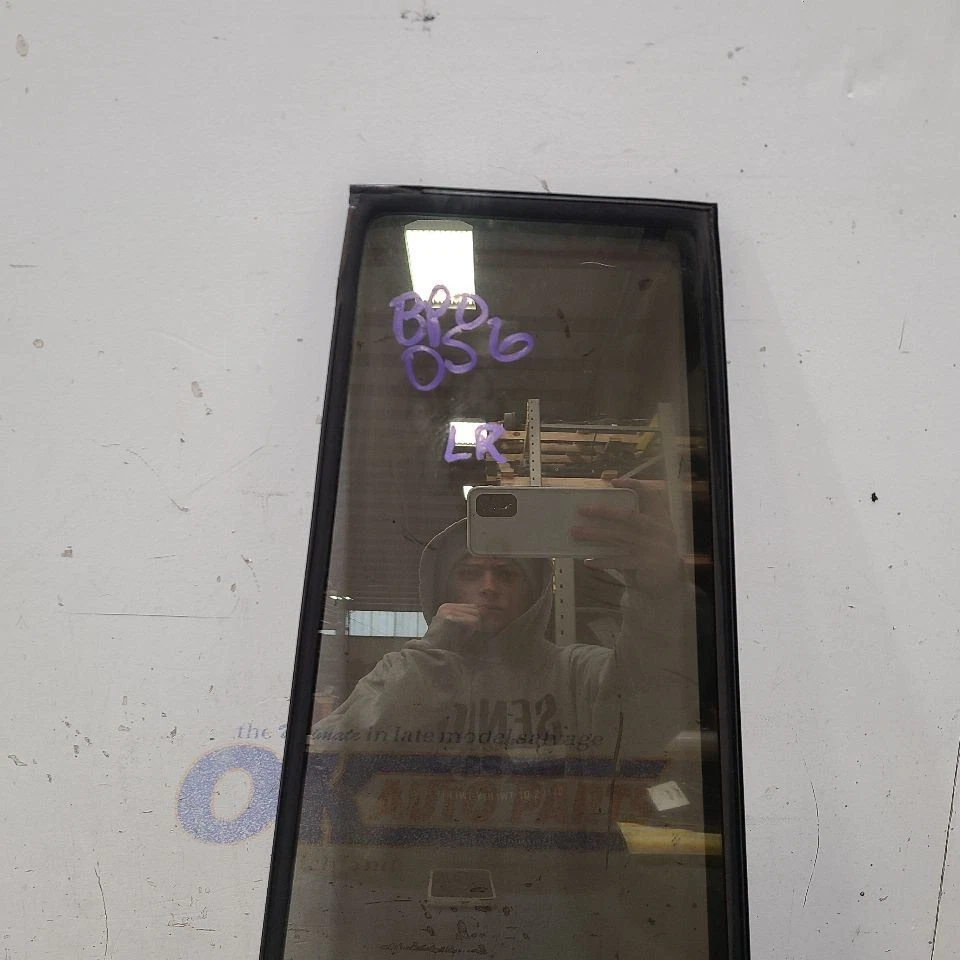 03 2003 Toyota Land Cruiser puerta ventilación cristal conductor trasero izquierdo Foto 3 de 4