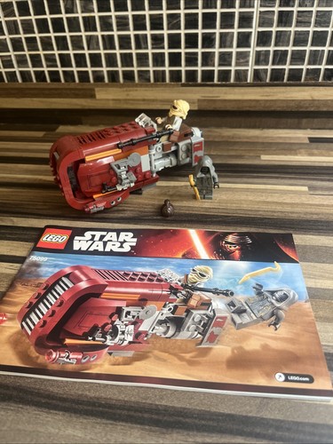 LEGO Star Wars Rey's Speeder 75099 (retired)