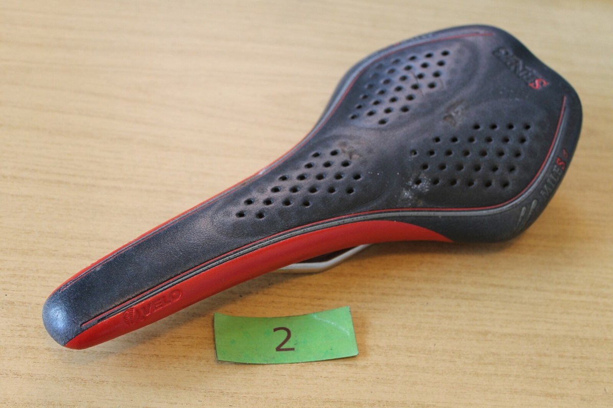 Selle PERACHE LADY 037 – Cuir Marron – Vélo Randonneuse 650b – Années 60 – Occasion