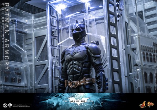 Batman Armory with Bruce Wayne 1:6 Figure Hot Toys MMS702 Christian Bale MIB New - Picture 24 of 24