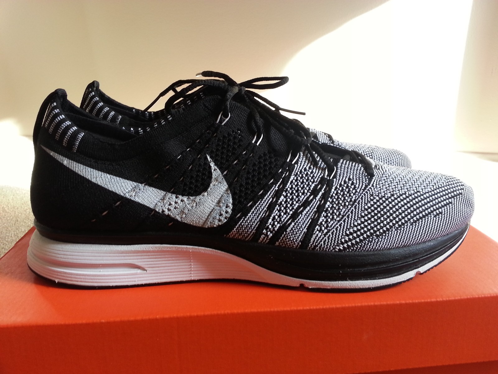 NIKE FLYKNIT TRAINER BLACK WHITE WHITE WHITE (ORIGINAL RELEASE / NO PADDING) / HTM KANYE b58c41 NIKE FLYKNIT TRAINER BLACK WHITE WHITE WHITE (ORIGINAL RELEASE / NO PADDING) / HTM KANYE b58c41