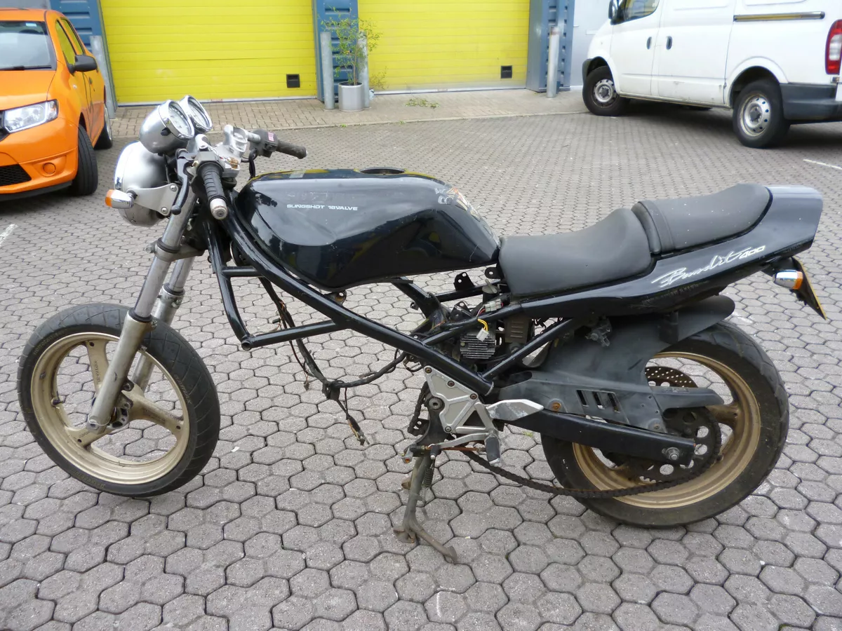 BREAKING SUZUKI BANDIT 400 FOR SALE CENTRE STANDGOOD CLEAN COND