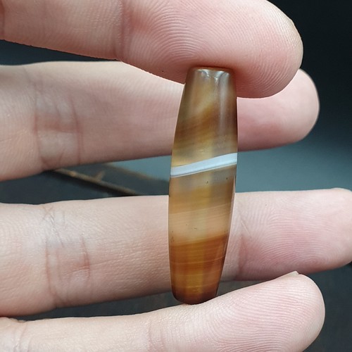 Antique Old Yemeni Agate Natural Rare pattern Banded Agate Bead 36.7mm BD-10 - Picture 8 of 11