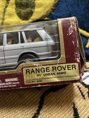 Casa rodante Road Legends Collection 1:24 Range Rover modelo de metal fundido a presión urbana 44x4 - Imagen 2 de 7