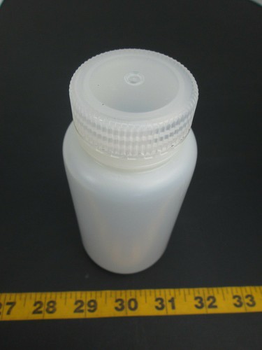 New In Box Lot of 4 SturdeeSeal Plastic Bottles Jars w Lids 8oz 8 Ounces SKU B - Bild 6 von 9