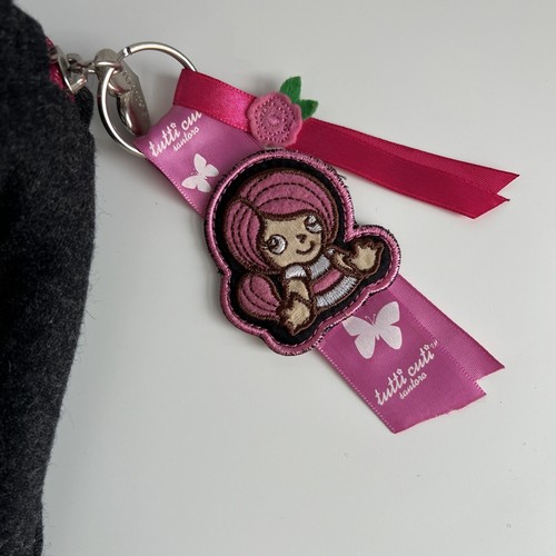 Bolso de Mano Santoro Tutti Cuti Negro y Rosa Bordado Mariposas Flores Rosas - Imagen 2 de 10