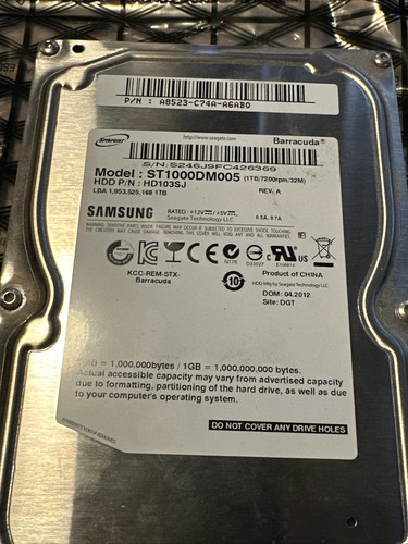 Samsung SpinPoint F3 HD103SJ 1 TB 3.5 in SATA II Desktop Hard Drive - Picture 1 of 1