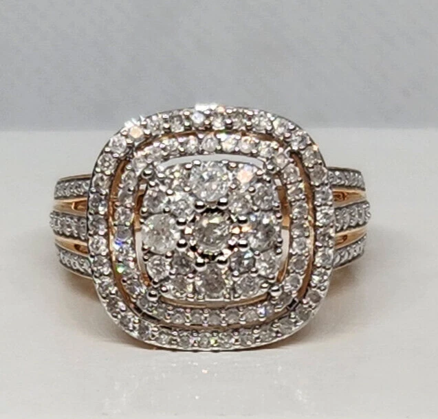 Brillante anillo de diamantes con halo de oro rosa de 10 K de 1 CTTW Foto 3 de 4