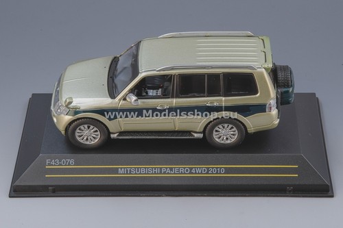 Mitsubishi Pajero 4WD, 2010, RHD /light green metallic - dark green/ - Imagen 3 de 4