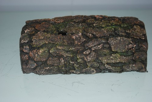 Aquarium Medium Detailed Tree Bark Tunnel And Shelter  20 x 12 x 7 cms to clear - Picture 4 of 5