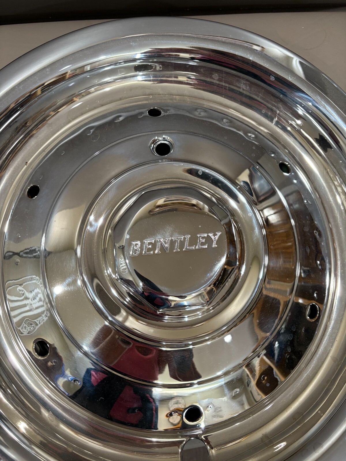 Bentley Hub Cap