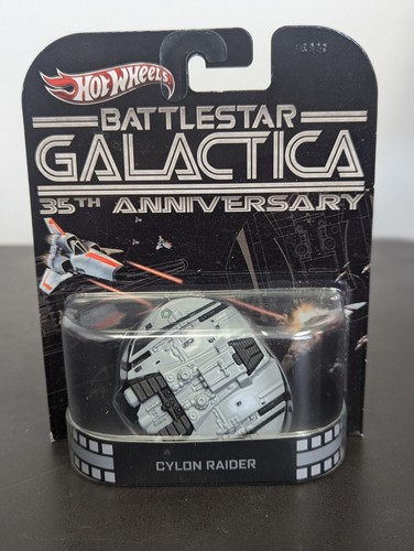 Hot Wheels Retro Battlestar Galactica 35th Anniversary Cylon Raider X8899