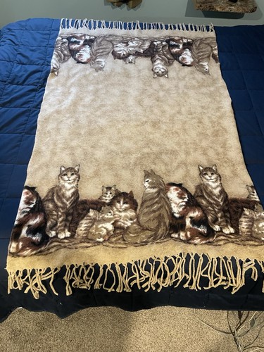 Vintage Fringed 55X 35 Inch CAT Throw Blanket /lap Blanket Fleece Unbranded - Picture 2 of 14
