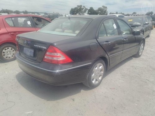 MERCEDES BENZ C CLASS W203 11/00-07/07 LEFT FRONT DOOR SEDAN 936964 - Picture 3 of 5