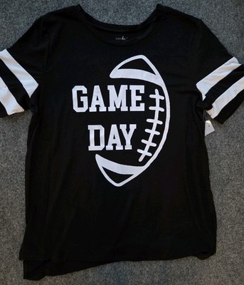 GAME DAY MEDIUM Black Tee Football Short Sleeve Brand New W Tags