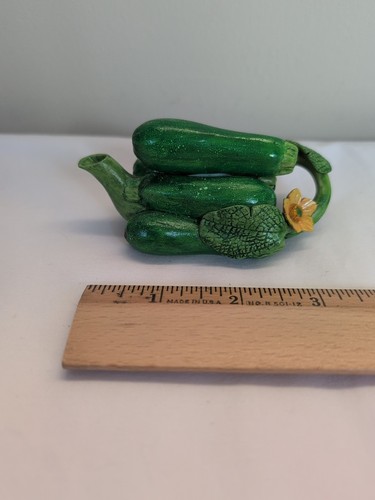 Khien Miniature Ceramic Vegetable Teapot with Lid ~ Zucchini~2" tall Collectible - Picture 1 of 7