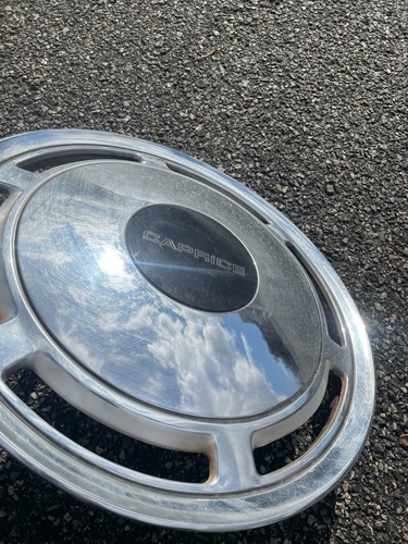 One factory 1986 to 1995 Chevy Caprice 9C1 police 15 inch hubcap wheel cover - Picture 15 of 24