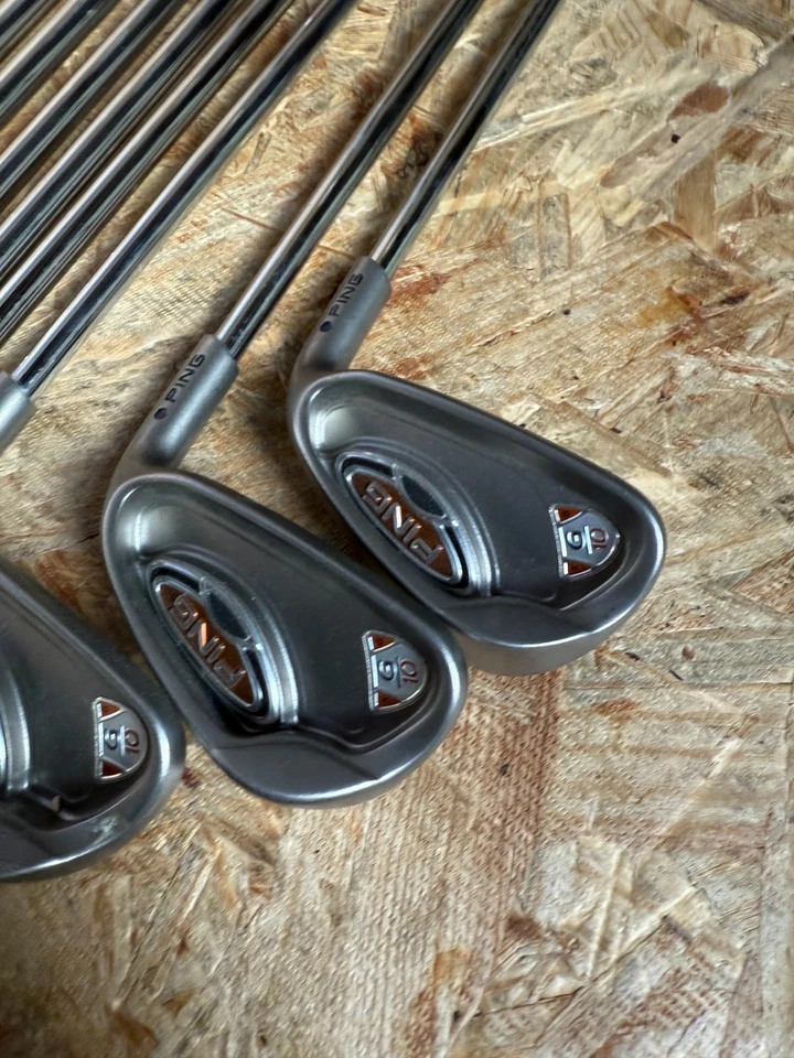 Juego de hierros de punto negro RH Ping G10 4-UW AWT varillas de acero flexibles regulares G-10 juego derecho Foto 4 de 4