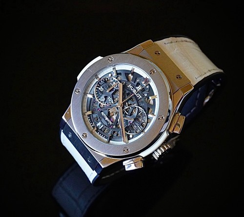 Hublot Classic Fusion Aerofusion Chronograph Japan Edition, 45 mm - Picture 8 of 11