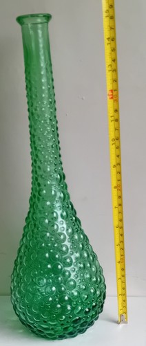 VINTAGE EMPOLI EMERALD GREEN BUBBLE GLASS VASE.15 INCH TALL.GOOD CONDITION.USED - Picture 4 of 5
