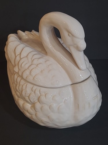Sopa de cisnes Pottery Barn 12 días de Navidad 7 cisnes nadando. - Imagen 4 de 12