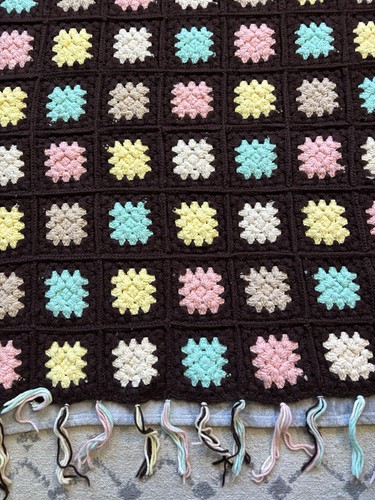 Vtg Brown Multicolor Pastel Square Afghan Blanket Granny Crochet Throw 53X47 - Bild 20 von 24