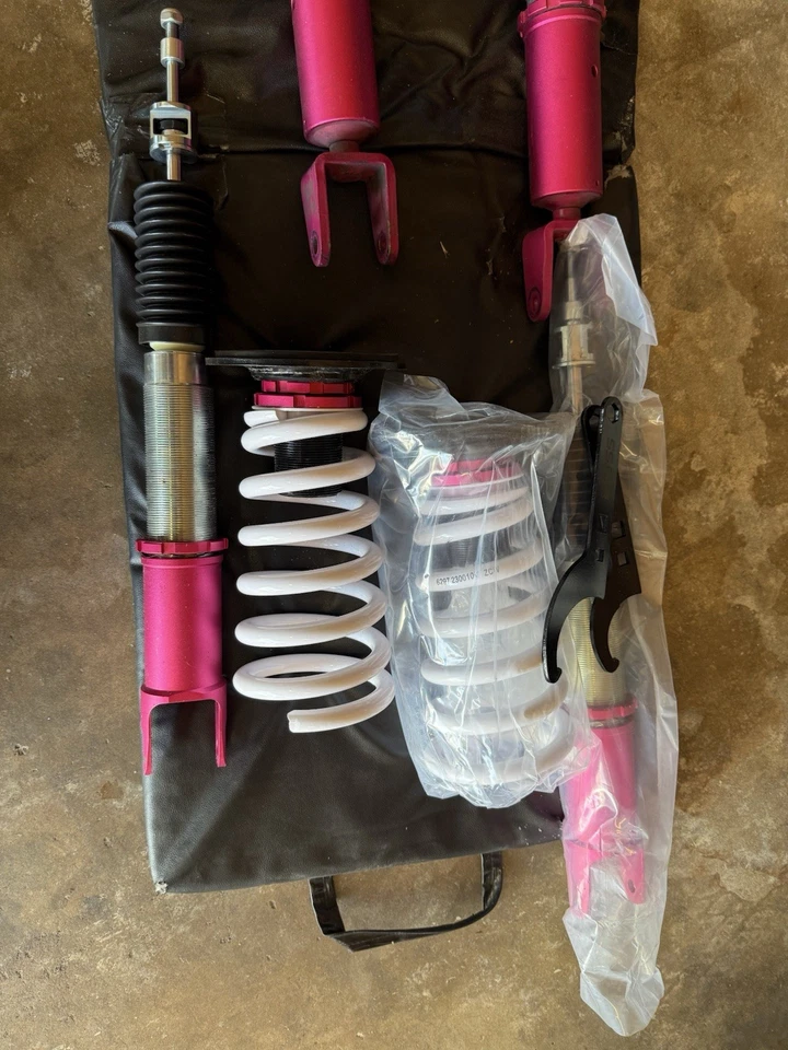 Kit de reducción de suspensión para Infiniti M35/M45 (Y50) tracción trasera 2006-10 MonoSS Coilovers Foto 2 de 4