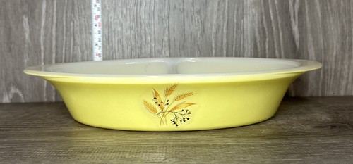 Glasbake J-239 3 Divided Dish, Yellow Wheat, 12” x 8.5" x 2.5” Vintage - Picture 3 of 7