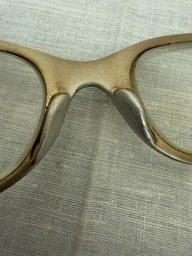 Vintage 1950’s Prescription Gold Women's Cat Eye Eyeglasses #g45 - Picture 13 of 17