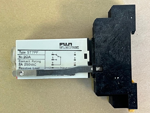 FUJI SECOND TIMER TYPE ST7PF DC24V 0-0.3 SEC W/ BASE 2-M4X10 - Picture 3 of 10