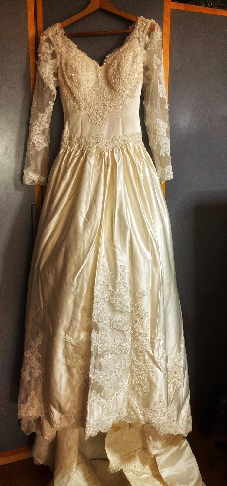 Picture 2 of 21