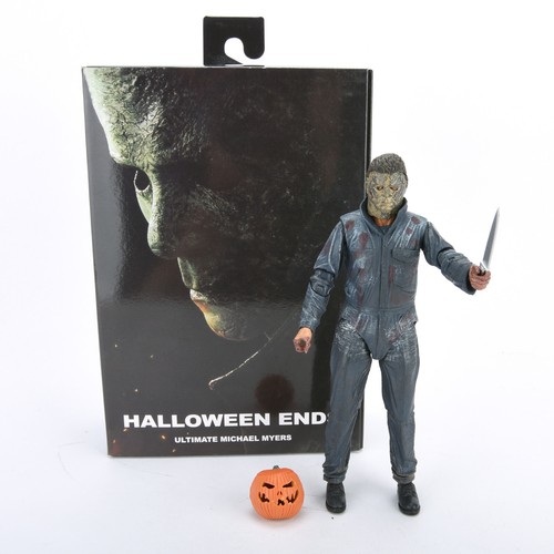 Halloween Ends 2022 Michael Myers Ultimate 7" Action Figure w/Accessories Toys - Picture 1 of 11